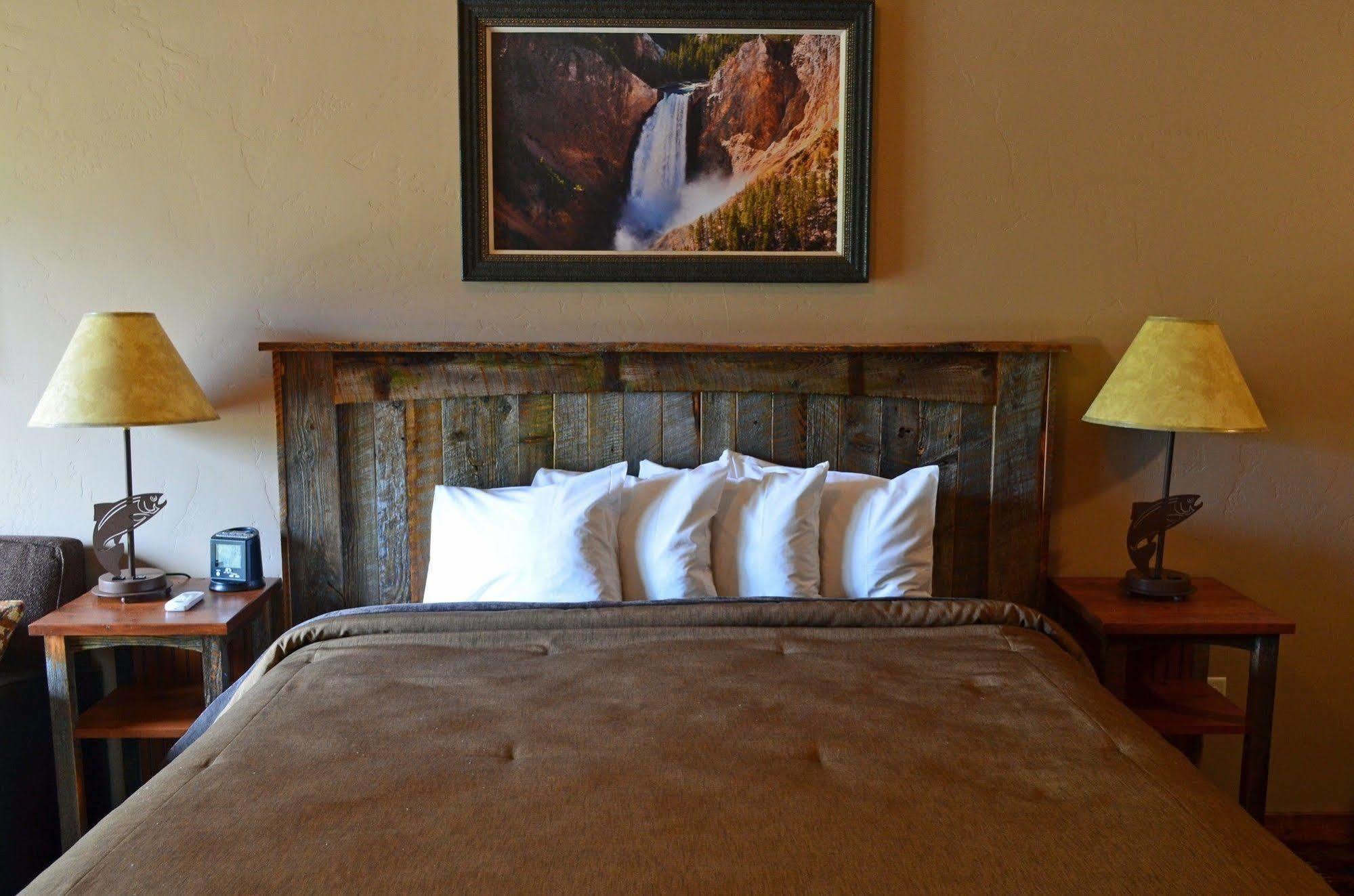 Yellowstone Valley Lodge, Ascend Hotel Collection Pray Екстер'єр фото
